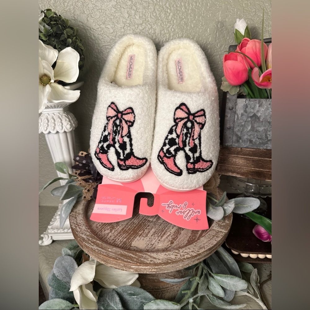 Pink Cowgirl Bow Slippers Size Medium (7/8)